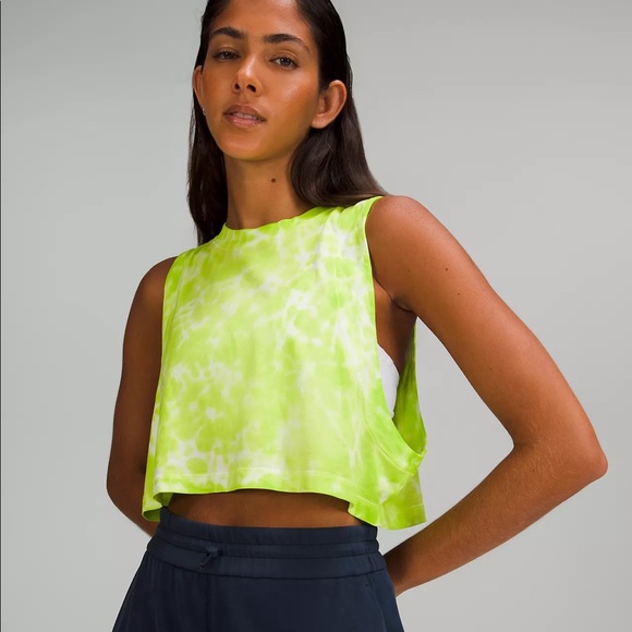 Size 4/6 NWT lululemon All Yours Cropped Cotton Tank Top 
Tie Dye MAR9 Green - Picture 6 of 7